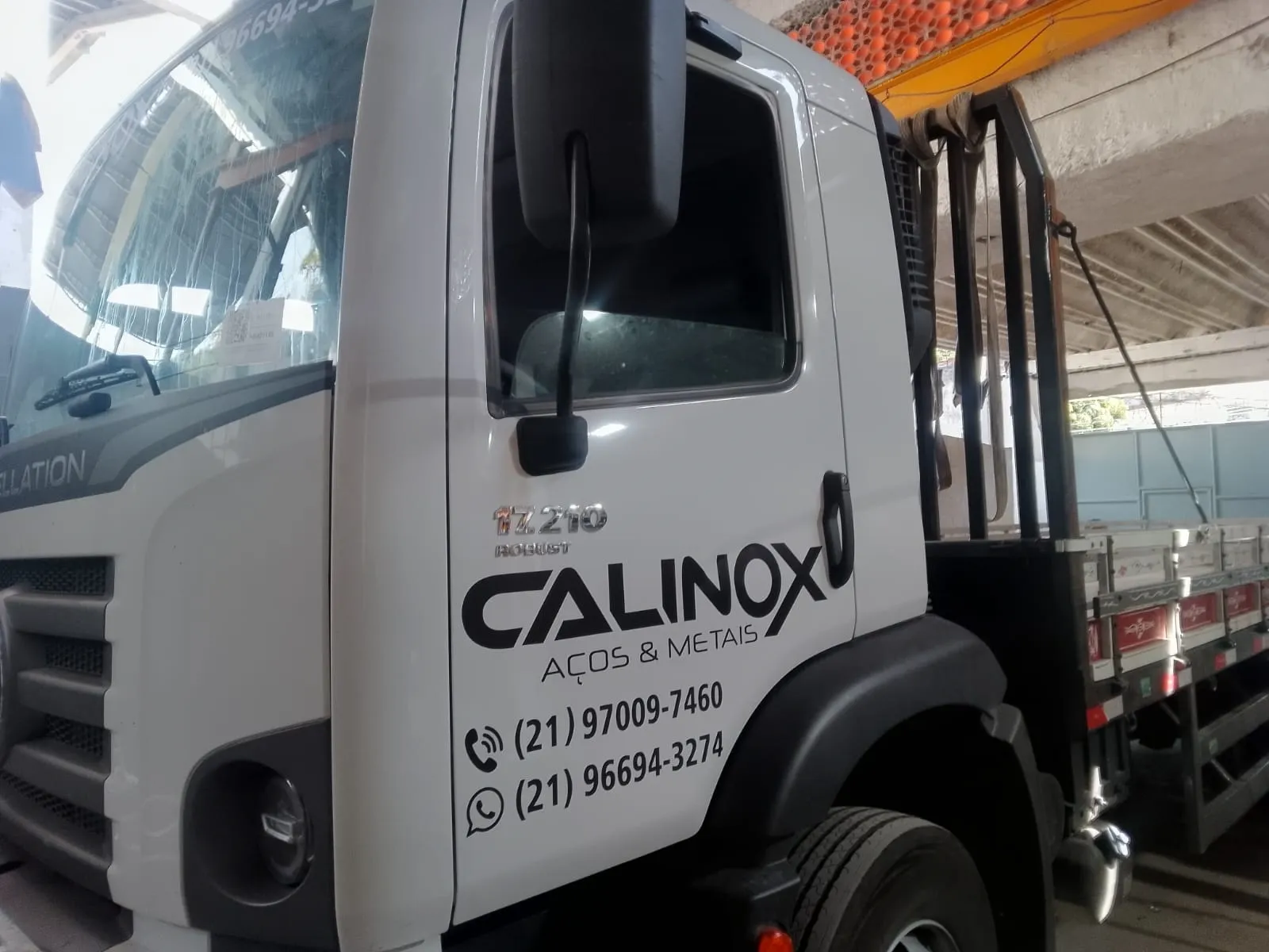 Caminhão Calinox - Venda de Material para Serralheria - RJ // Aço inoxidável RJ
